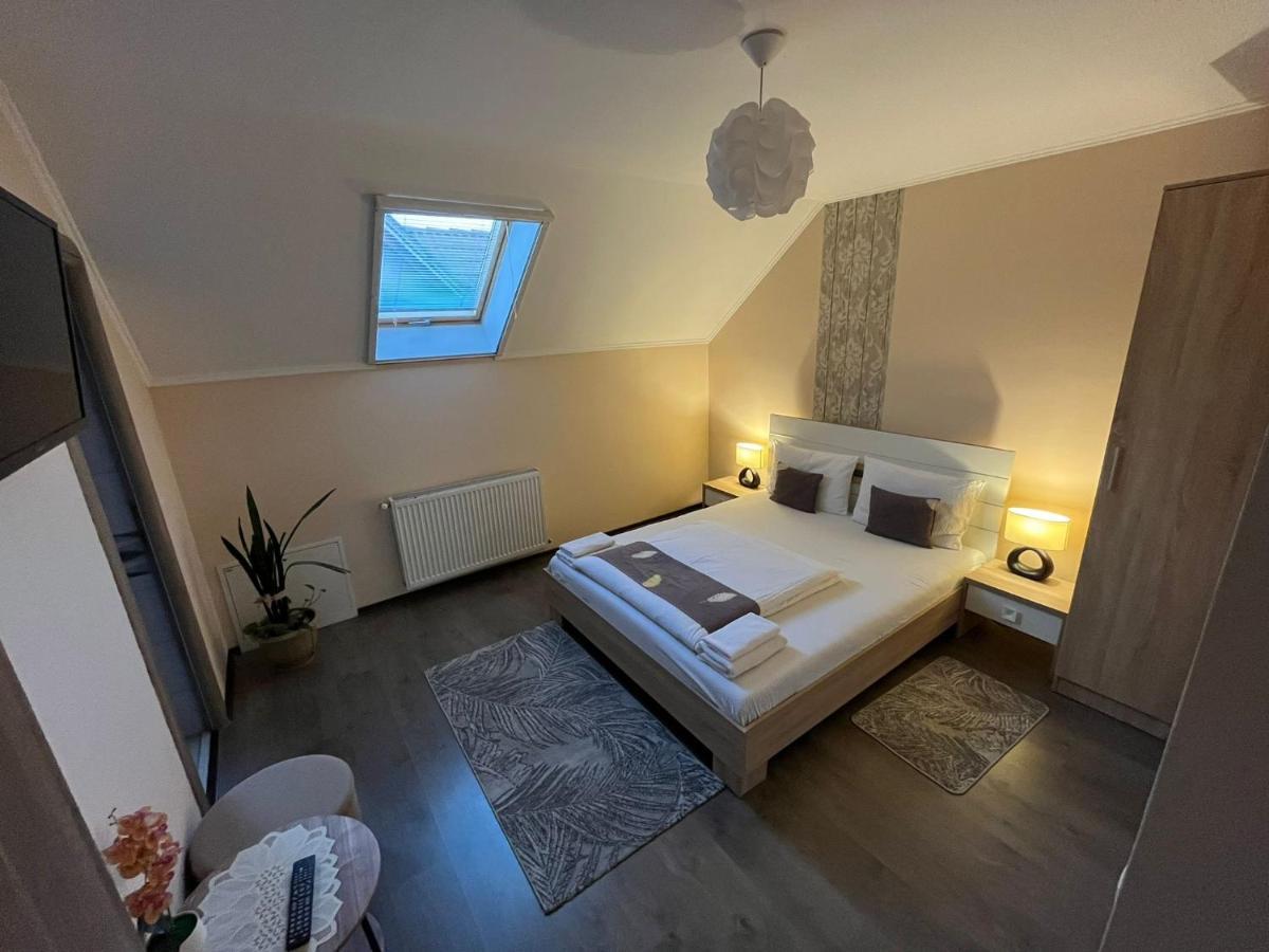 Matyas Vendeghaz Hotel Совата Екстериор снимка