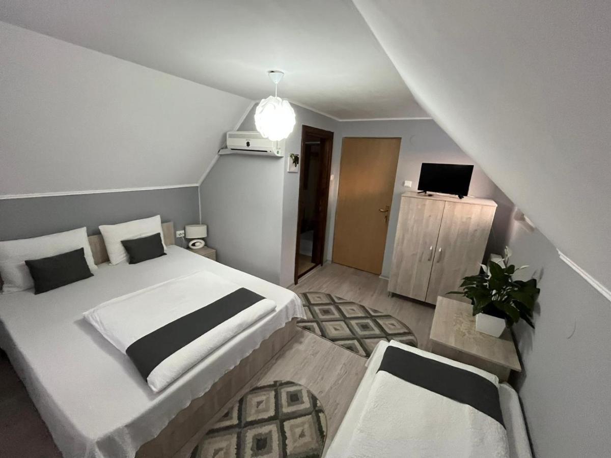 Matyas Vendeghaz Hotel Совата Екстериор снимка